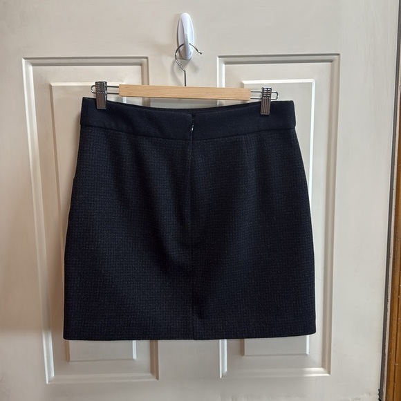 J. Crew Retro Wool Blend Classic Black Mini Skirt size 4 - Picture 2 of 8